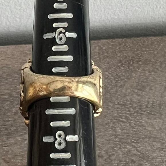 🍭6/$30 Intricate gold tone filigree Victorian style cocktail ring - size 7 - Picture 3 of 5